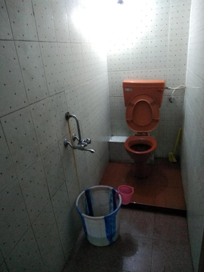 Maniis Homestay Vālpārai Bagian luar foto